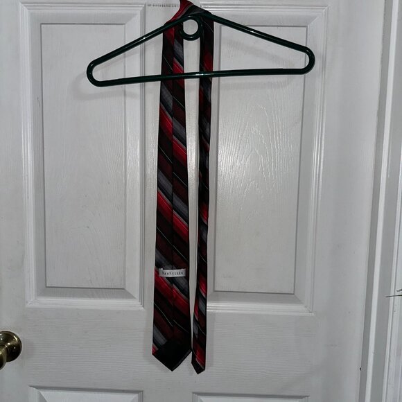 Excellent Van Heusen Tie - Picture 3 of 4